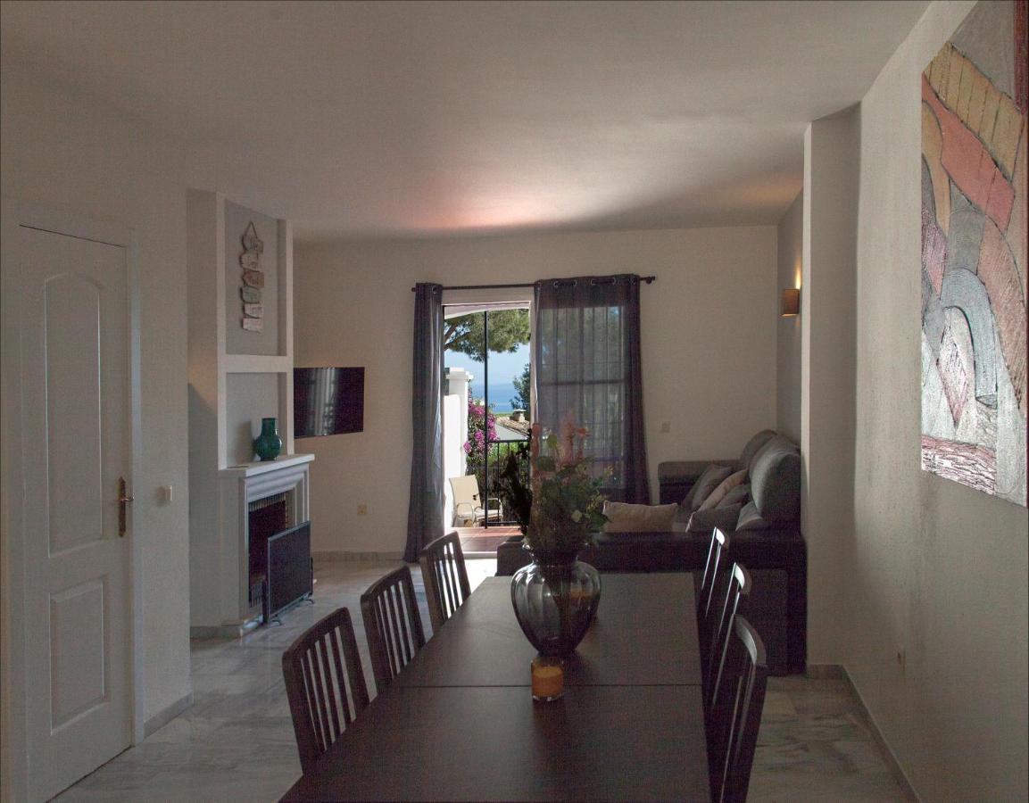 Agradable Adosado Con Piscina La Hidalga Villa Benalmádena Exterior foto